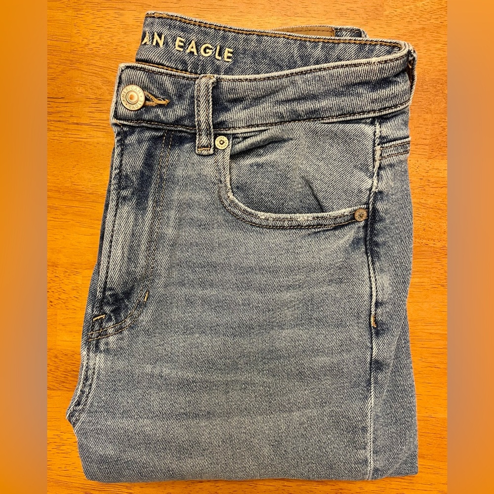 American Eagle light wash “MomJean”